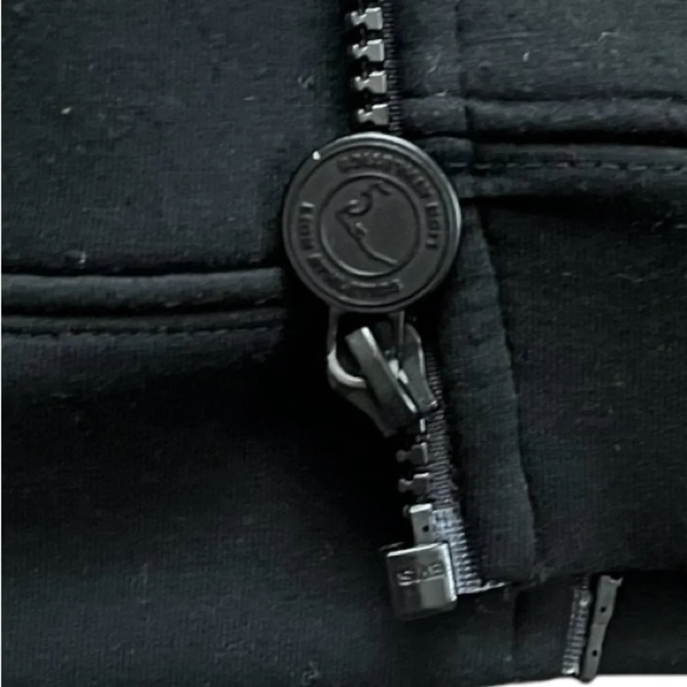 IQ Lion Athletics black sports activewear track jacket zip pockets logo Men M